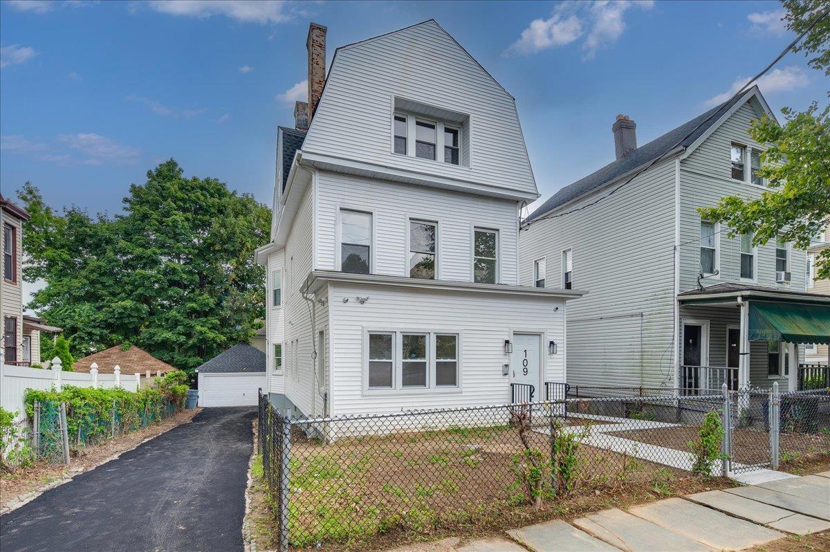 109 S 1st Avenue, Mount Vernon, NY 10550