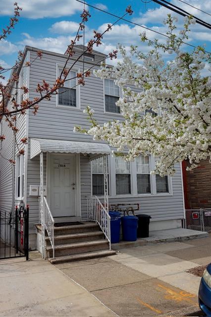 2868 Roebling Avenue, Bronx, NY 10461