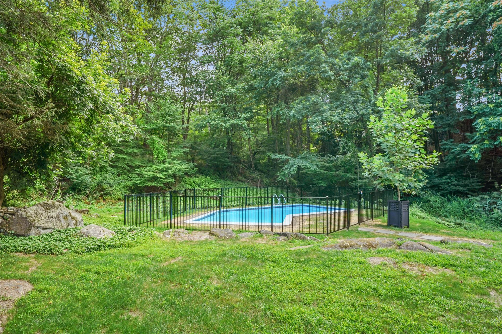 10 Wood Dale Avenue, Croton-on-Hudson, NY 10520