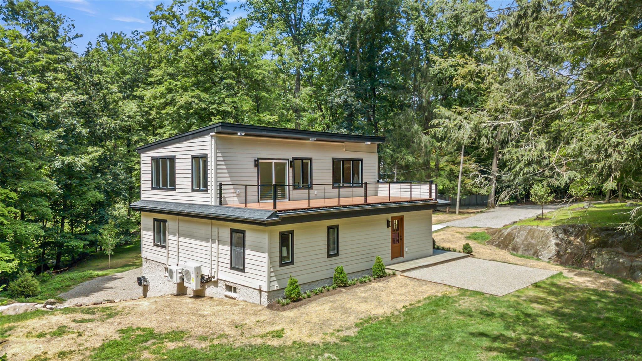 10 Wood Dale Avenue, Croton-on-Hudson, NY 10520