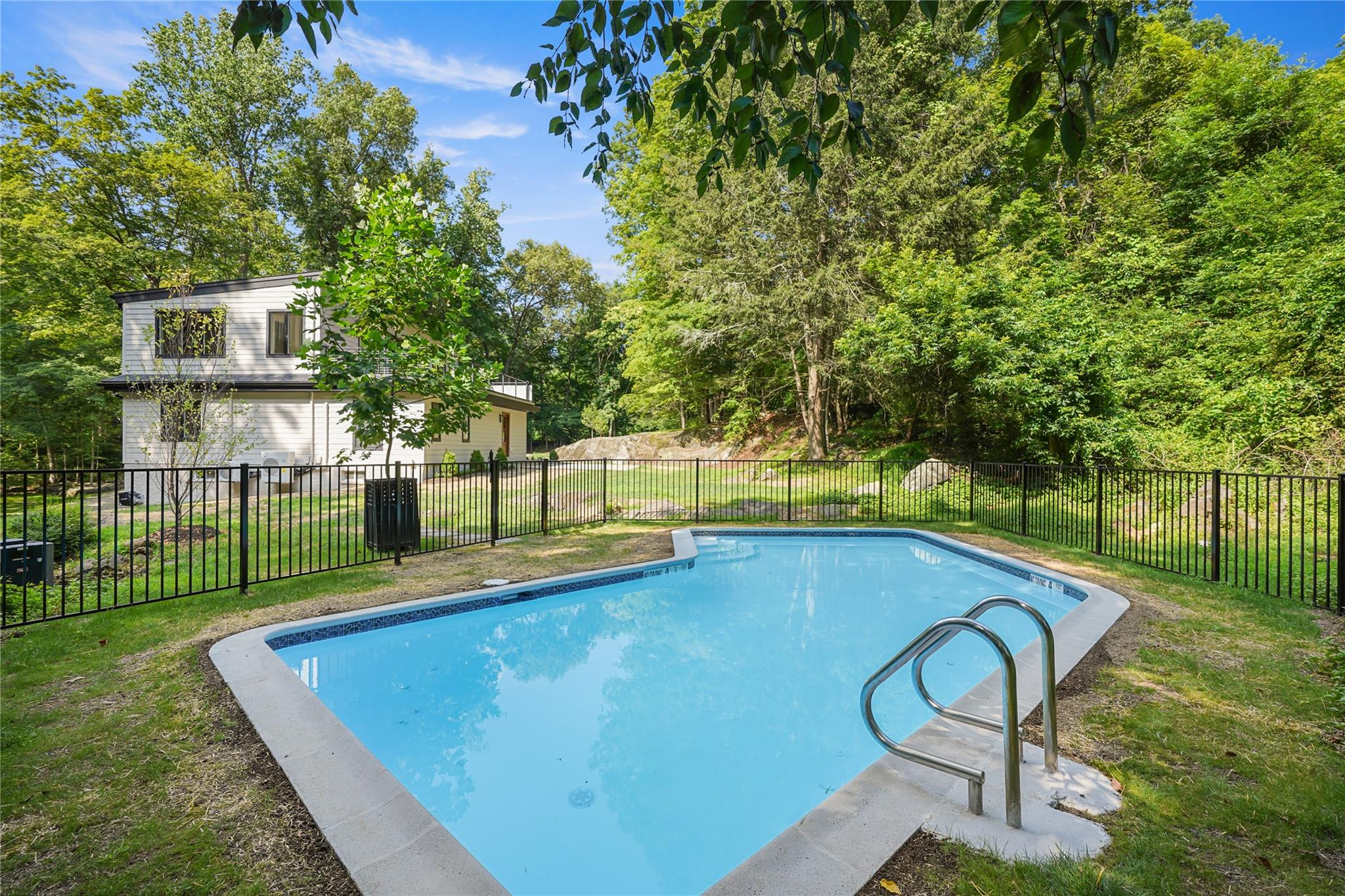 10 Wood Dale Avenue, Croton-on-Hudson, NY 10520