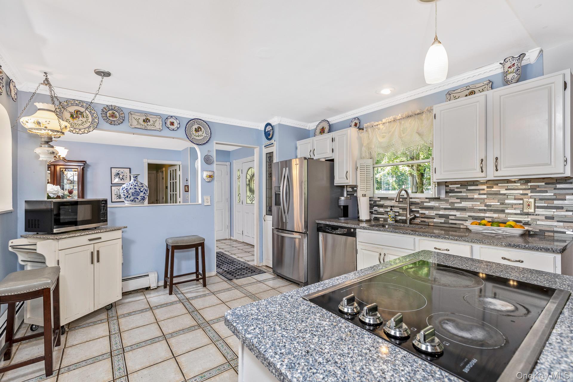 43 Fox Lane, Shoreham, NY 11786