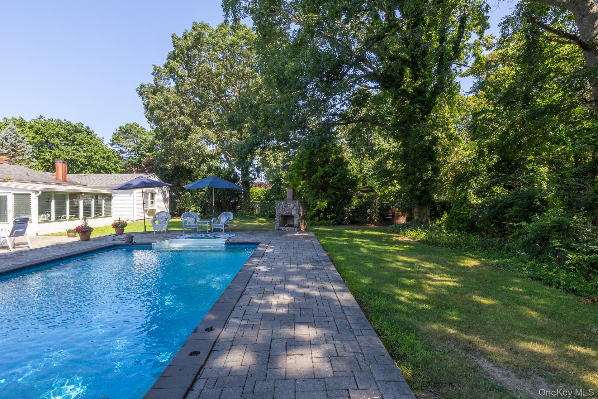 43 Fox Lane, Shoreham, NY 11786