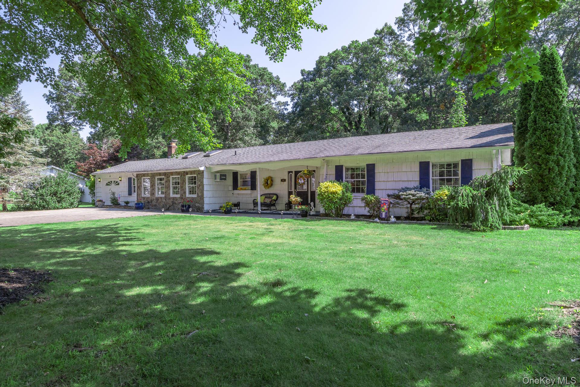 43 Fox Lane, Shoreham, NY 11786