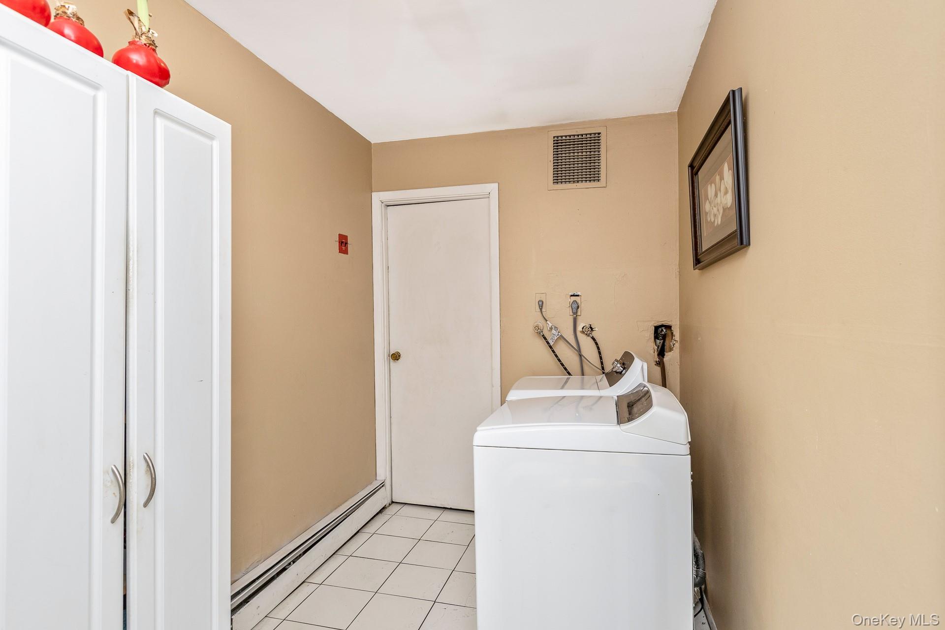 43 Fox Lane, Shoreham, NY 11786