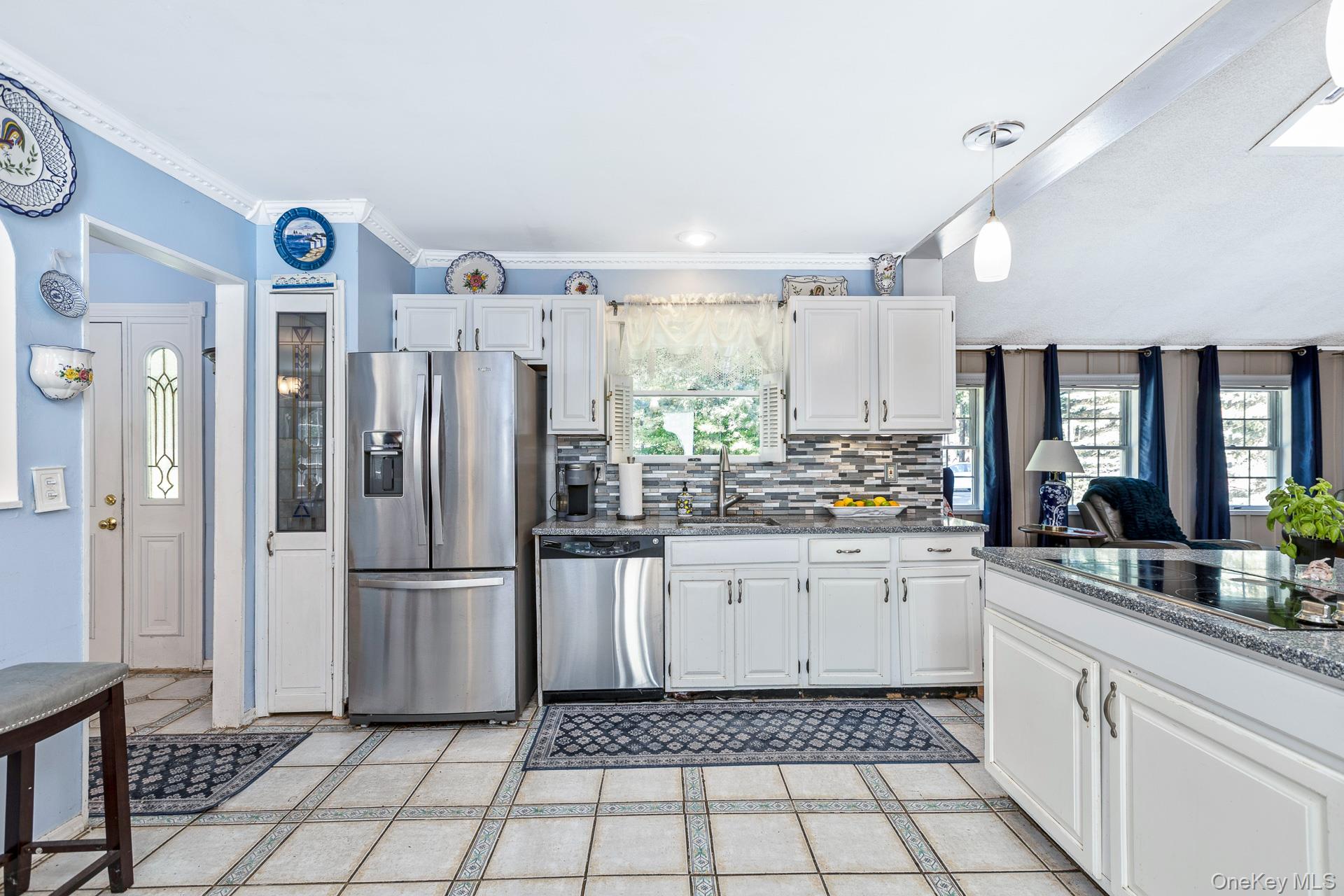 43 Fox Lane, Shoreham, NY 11786