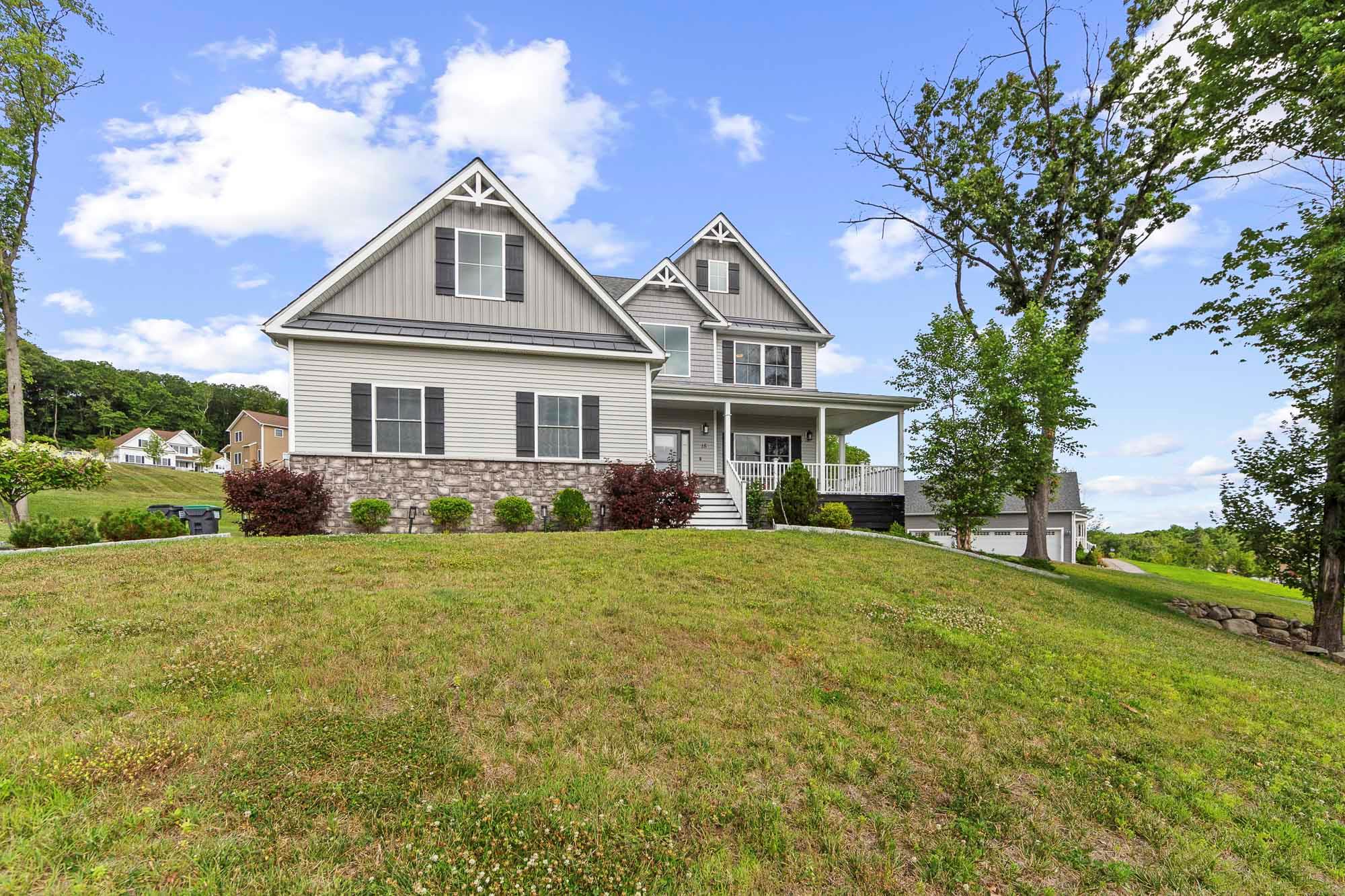15 Debra Lane, New Windsor, NY 12553