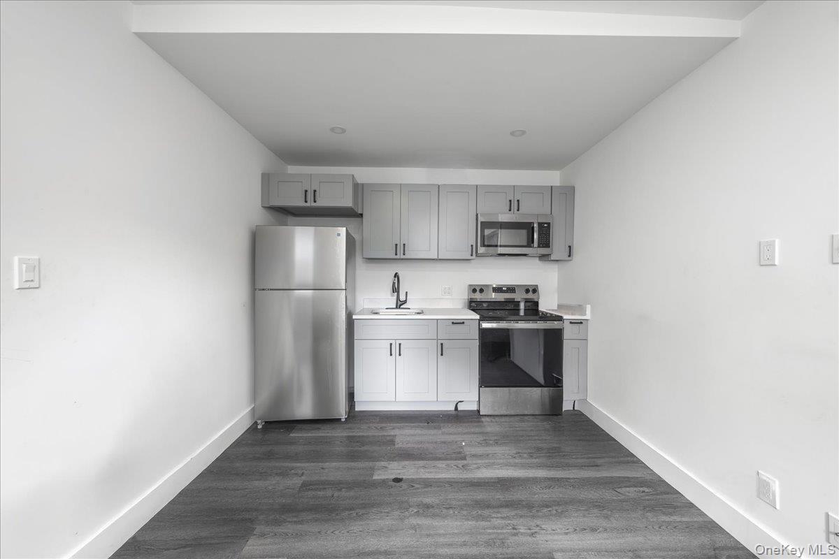 2740 Sexton Place, Bronx, NY 10469