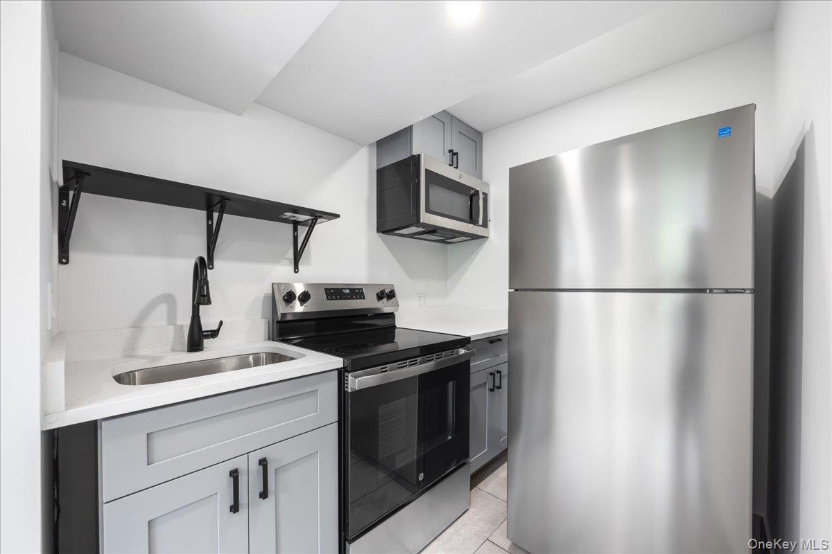 2740 Sexton Place, Bronx, NY 10469