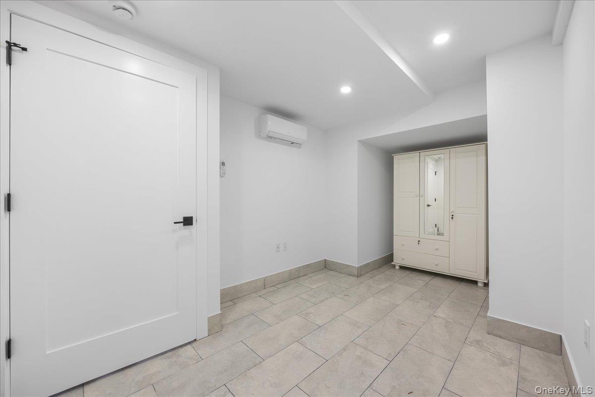 2740 Sexton Place, Bronx, NY 10469