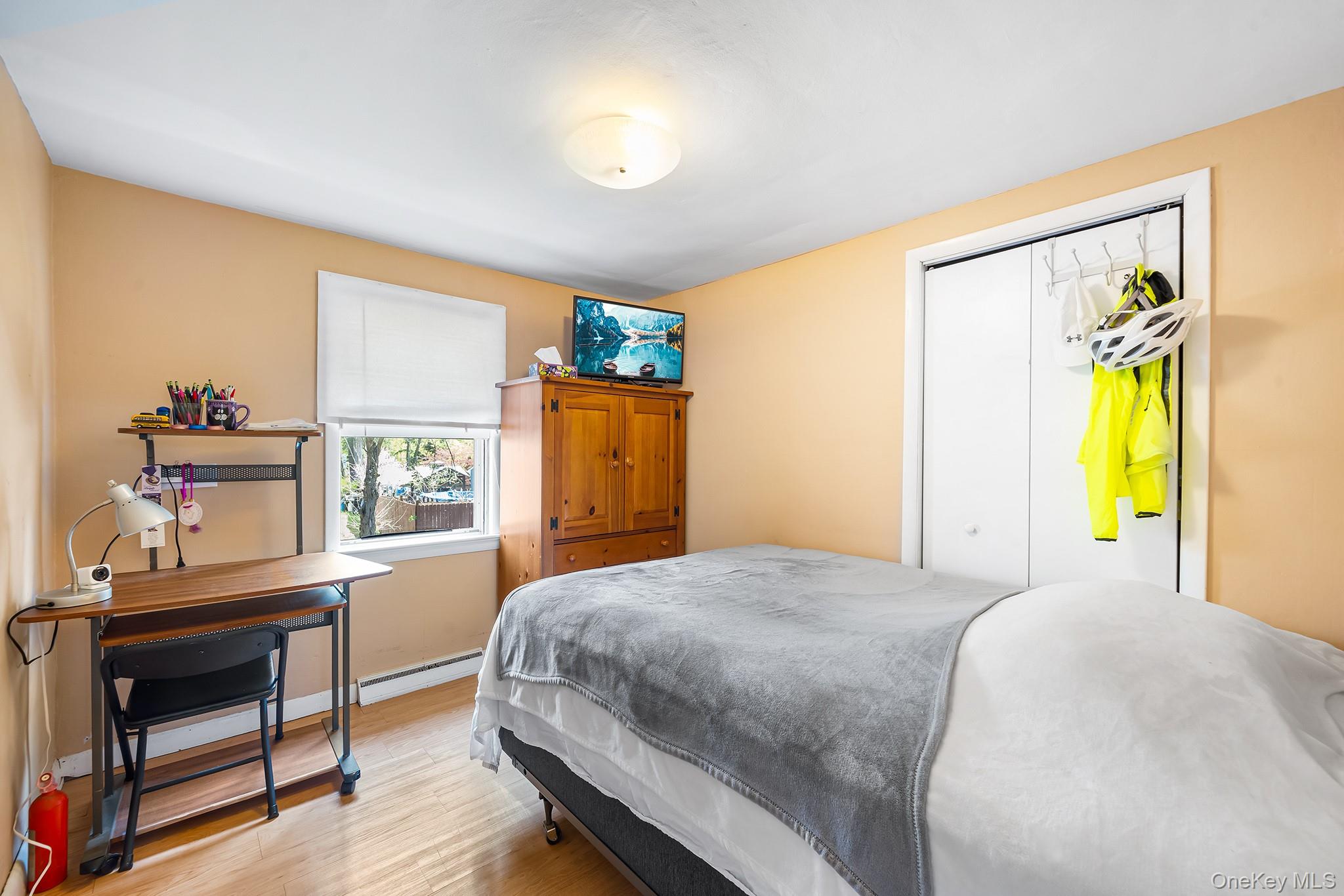 8 Oak Drive, New Windsor, NY 12553