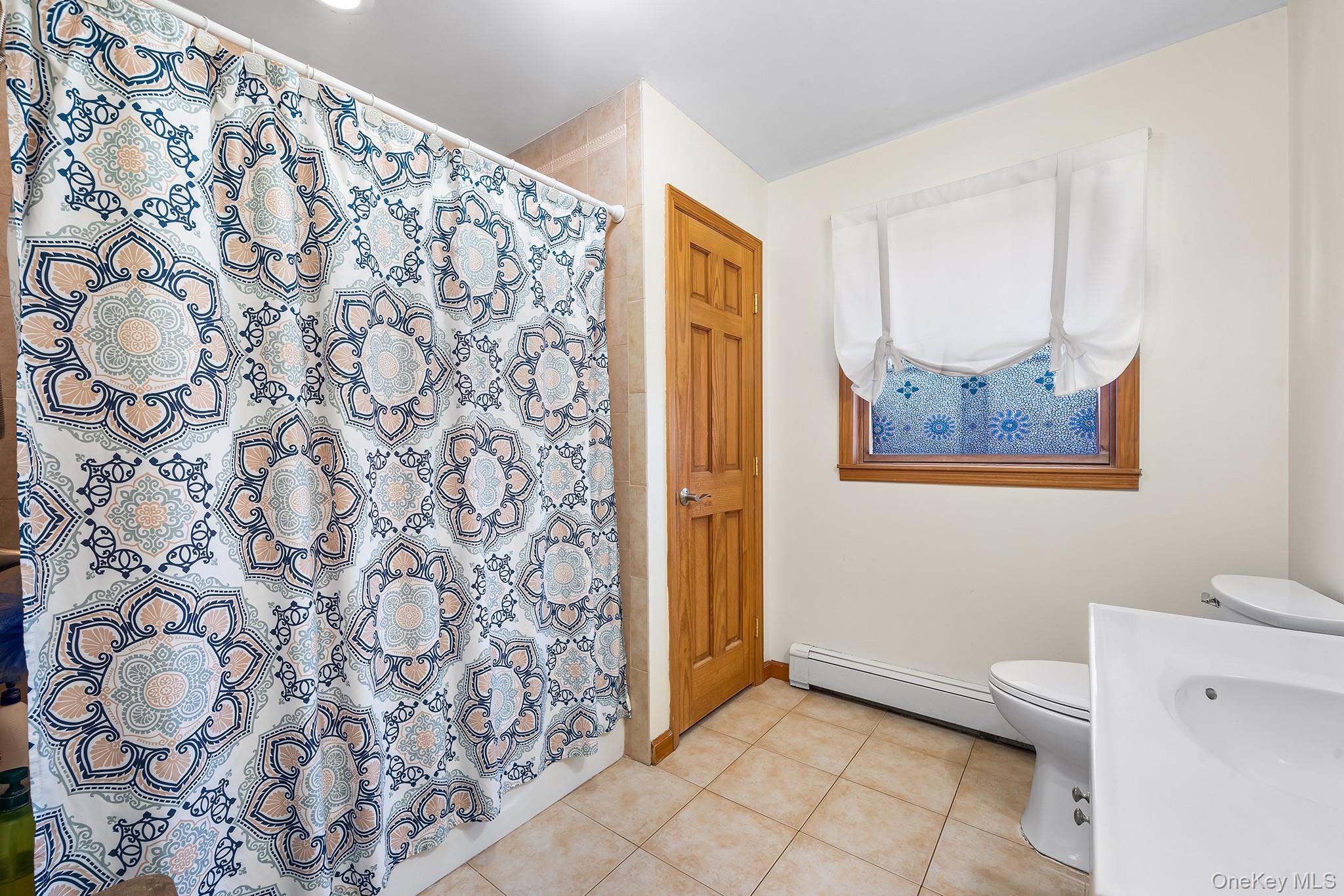 8 Oak Drive, New Windsor, NY 12553