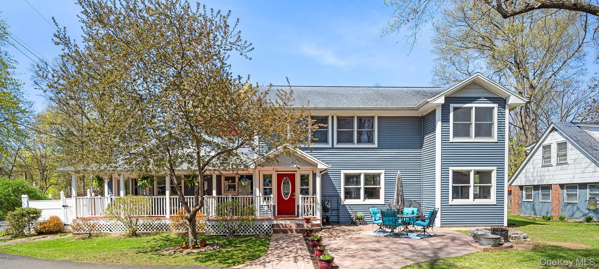 8 Oak Drive, New Windsor, NY 12553