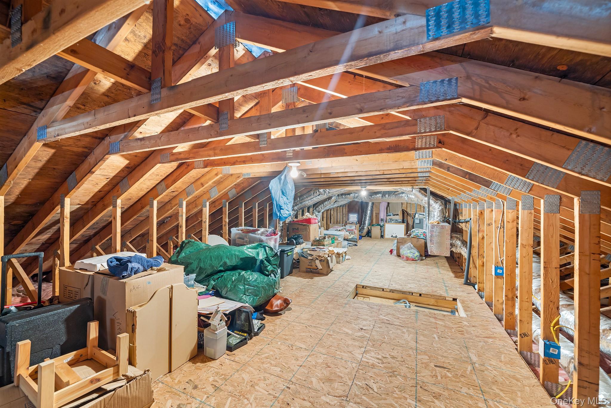 8 Oak Drive, New Windsor, NY 12553