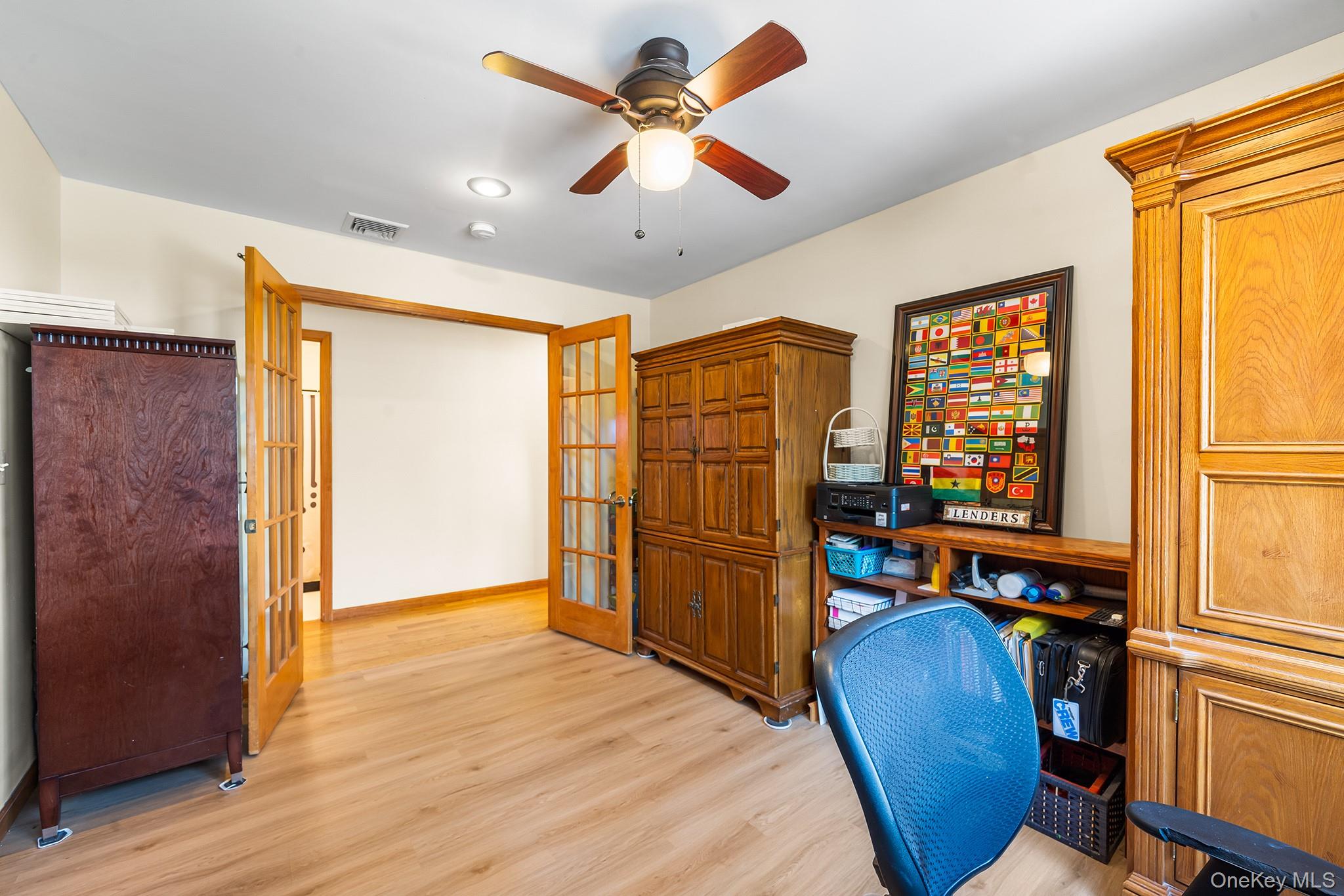 8 Oak Drive, New Windsor, NY 12553