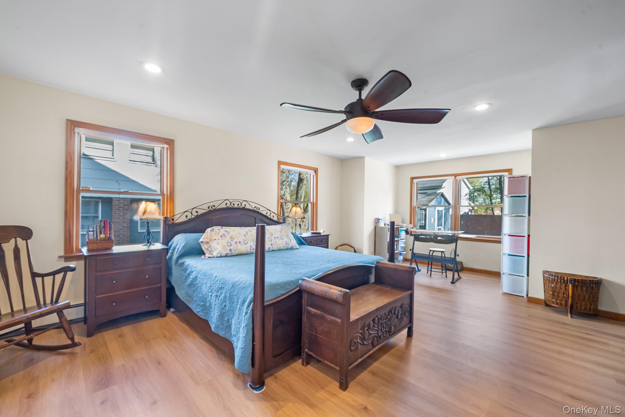 8 Oak Drive, New Windsor, NY 12553