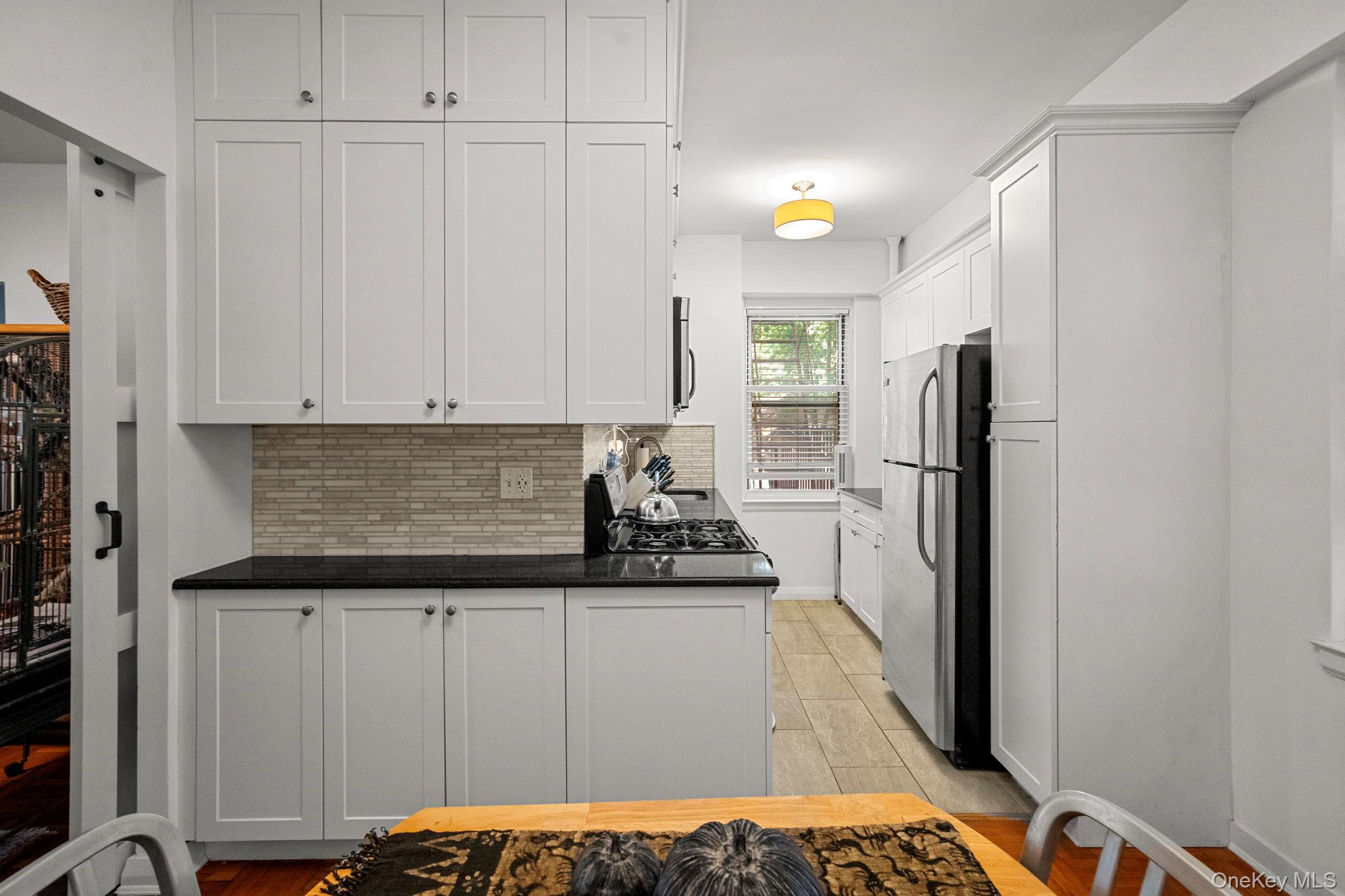 290 Collins Ave # 3B, Mount Vernon, NY 10552