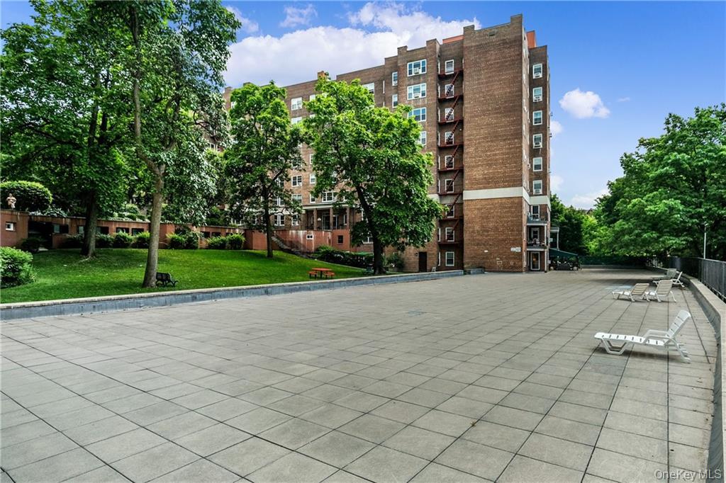 290 Collins Ave # 3B, Mount Vernon, NY 10552