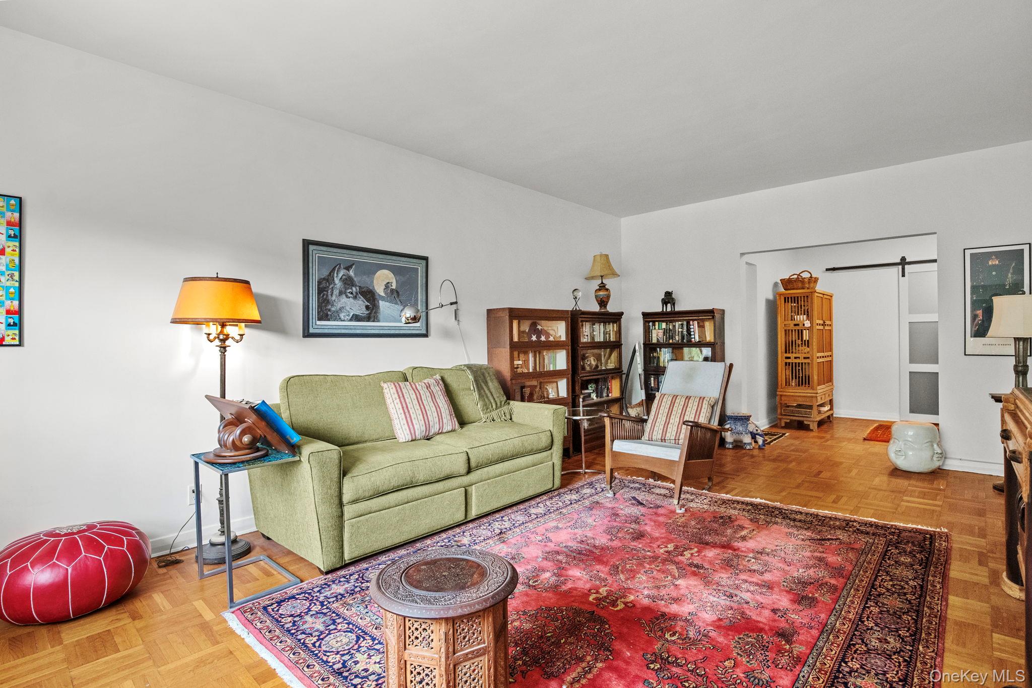 290 Collins Ave # 3B, Mount Vernon, NY 10552