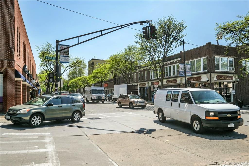 290 Collins Ave # 3B, Mount Vernon, NY 10552