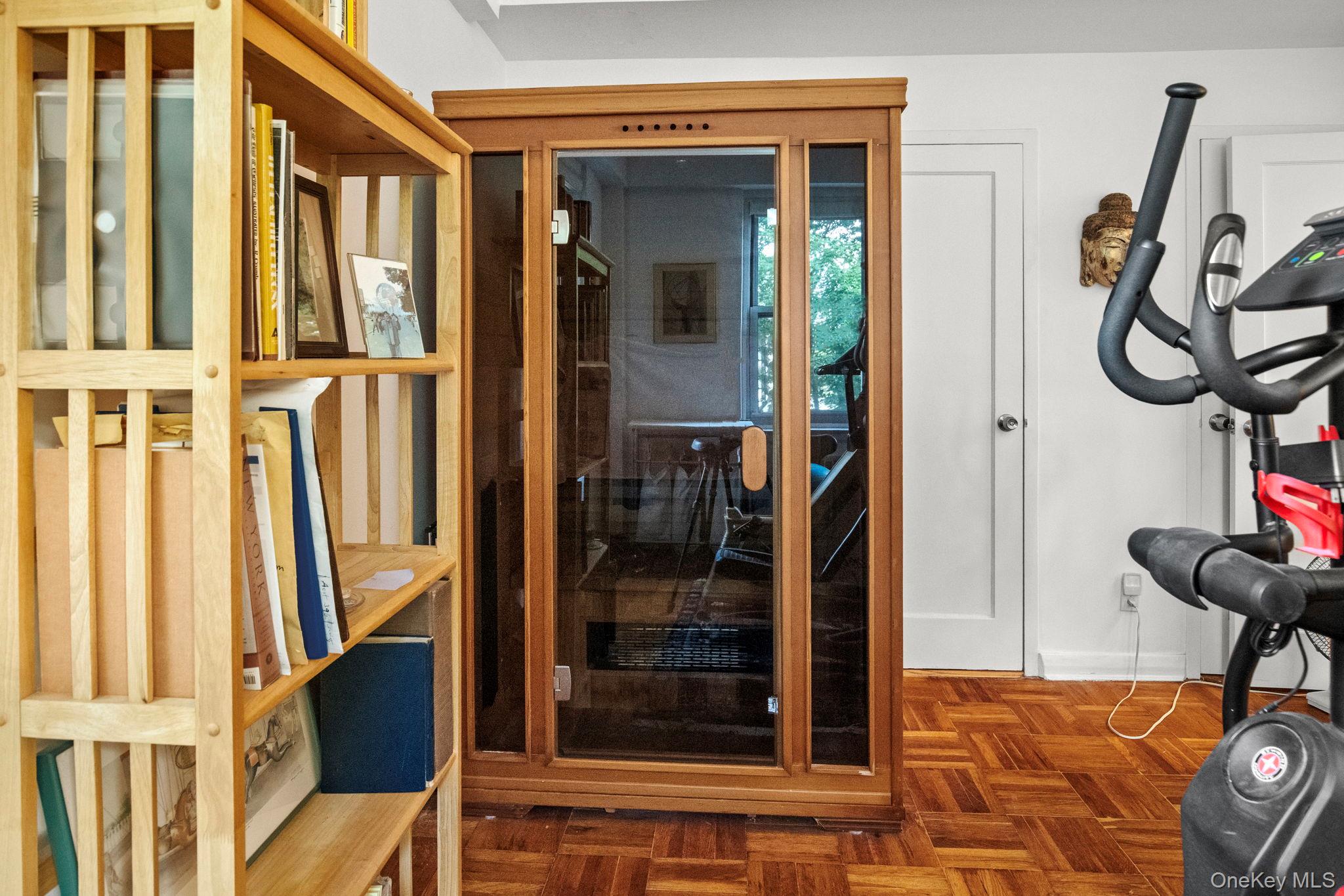 290 Collins Ave # 3B, Mount Vernon, NY 10552