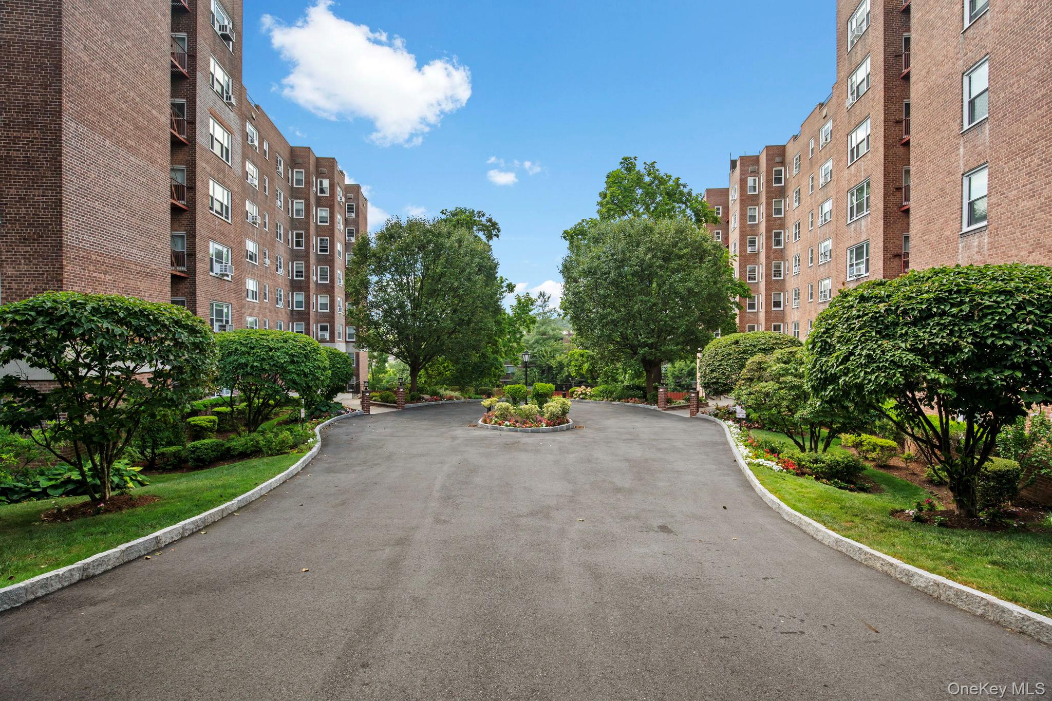 290 Collins Ave # 3B, Mount Vernon, NY 10552