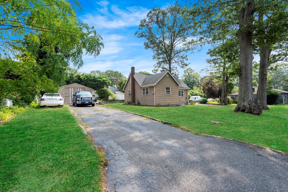 61 High Hill Drive, Sound Beach, NY 11789