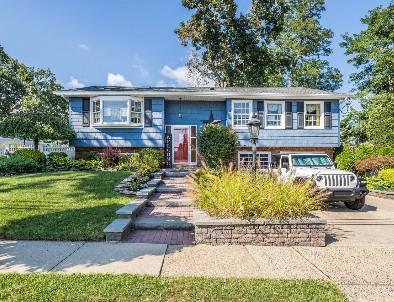 47 McKinley Avenue, Farmingdale, NY 11735