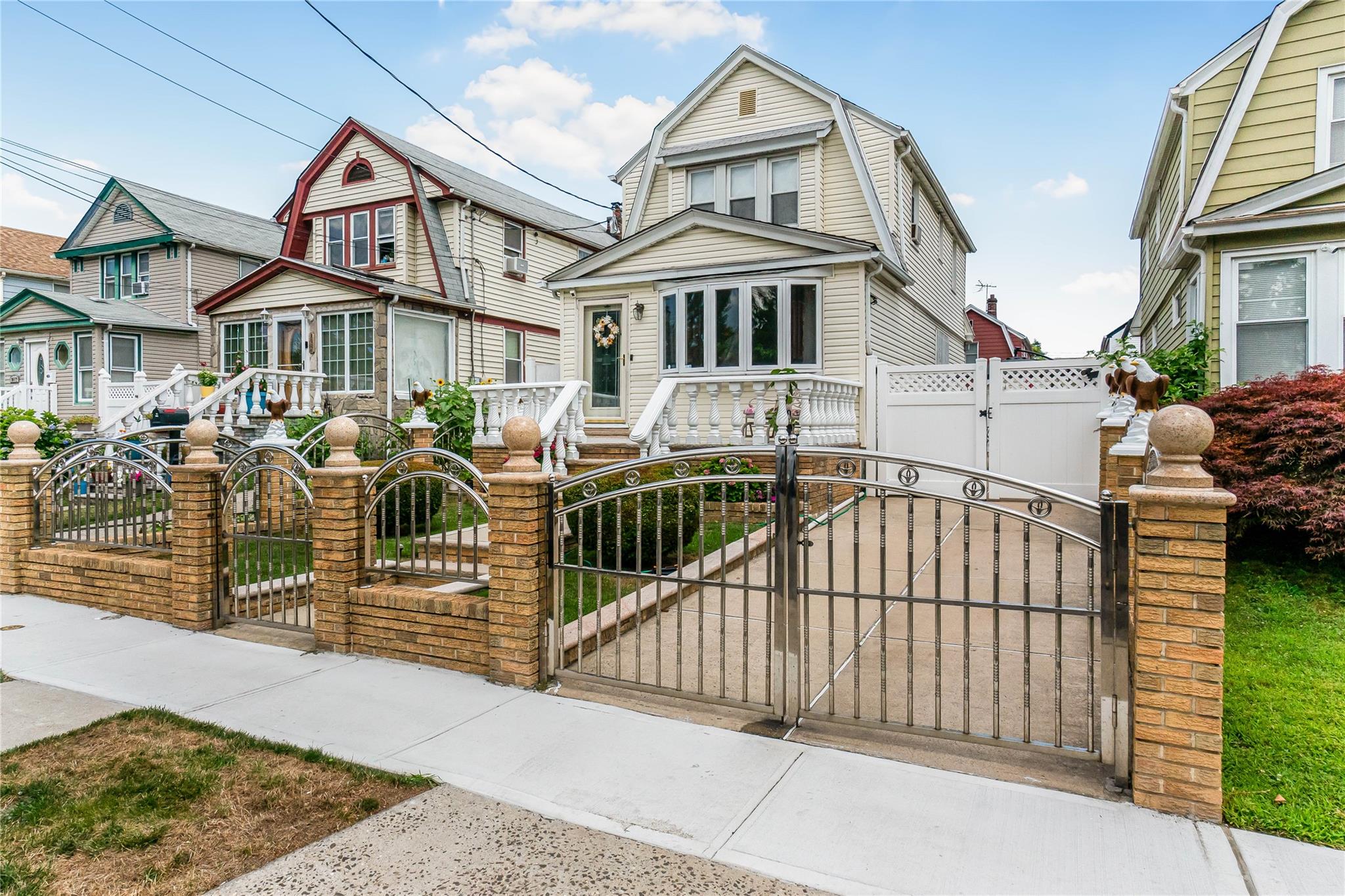 9021 218th Place, Queens Village, NY 11428
