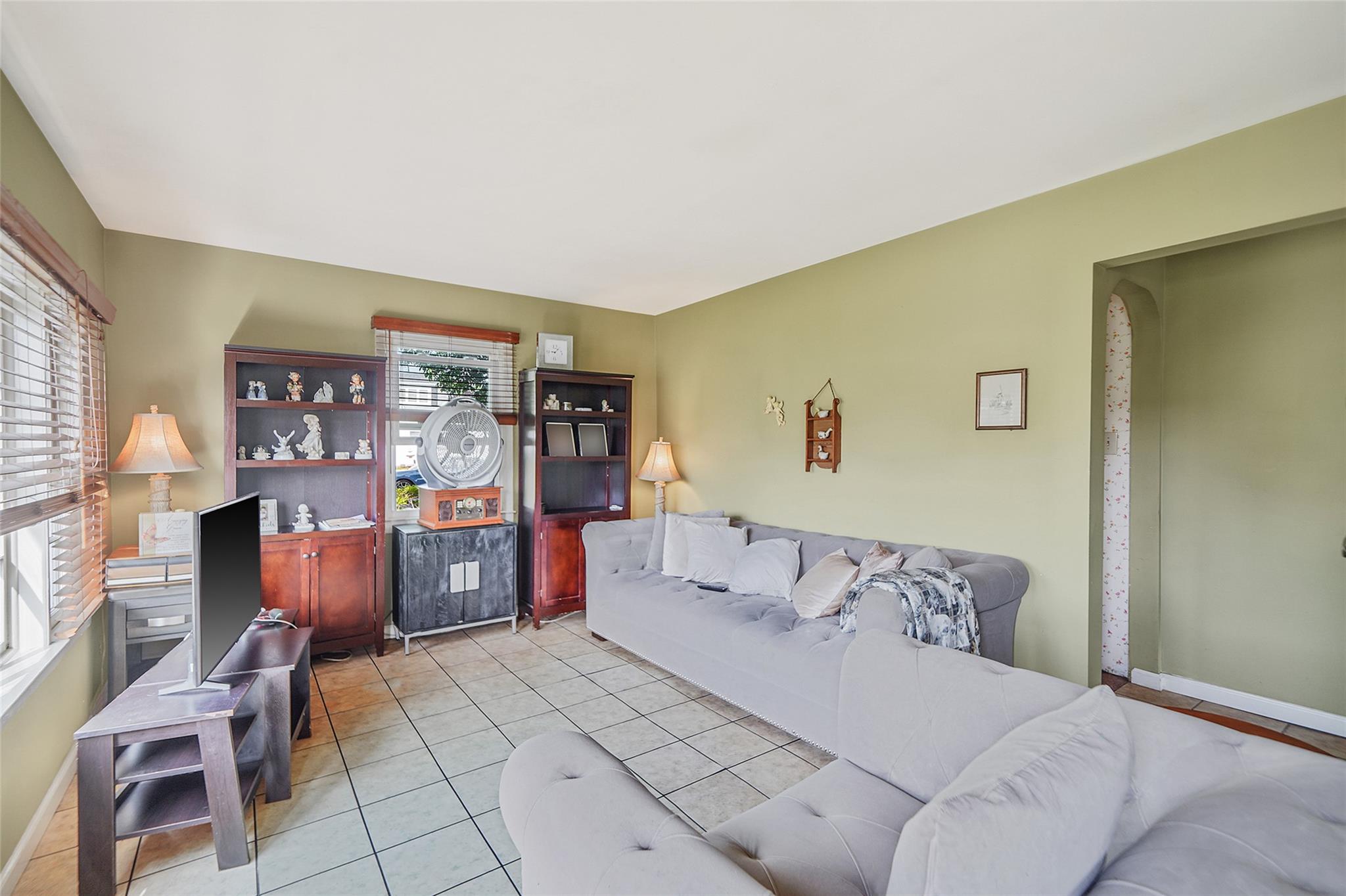 2475 Marshall Avenue, North Bellmore, NY 11710