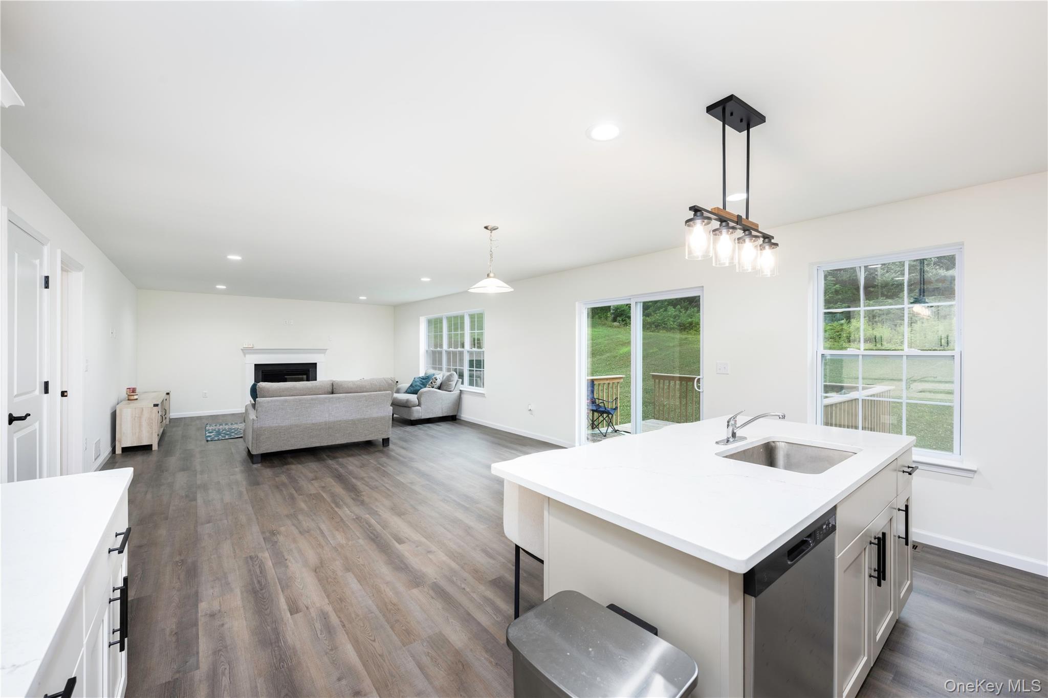 219 Ridgeline Drive, Poughkeepsie, NY 12603