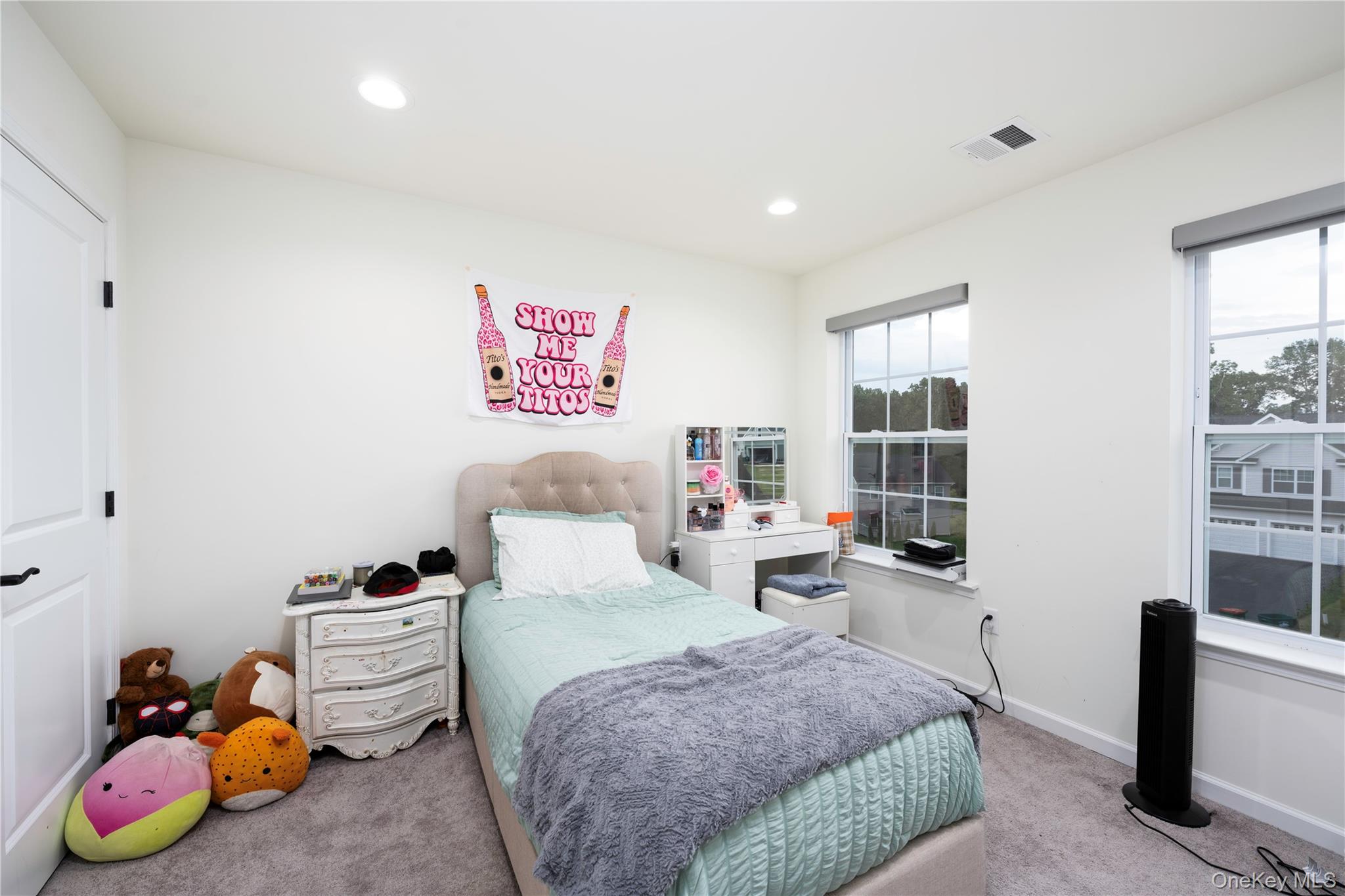 219 Ridgeline Drive, Poughkeepsie, NY 12603