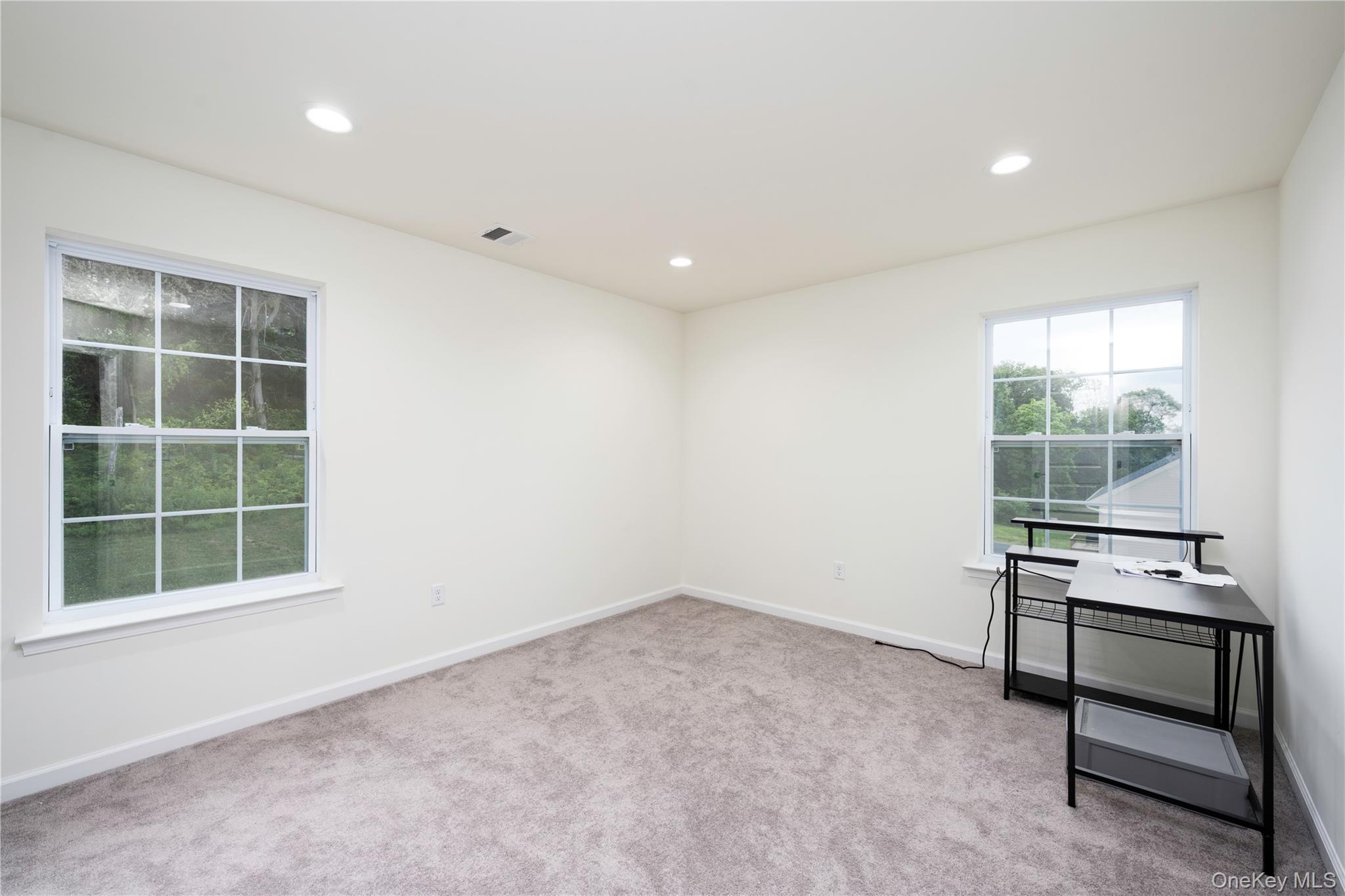 219 Ridgeline Drive, Poughkeepsie, NY 12603