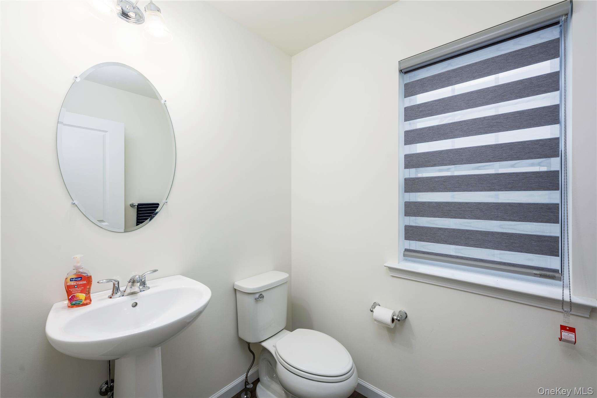 219 Ridgeline Drive, Poughkeepsie, NY 12603