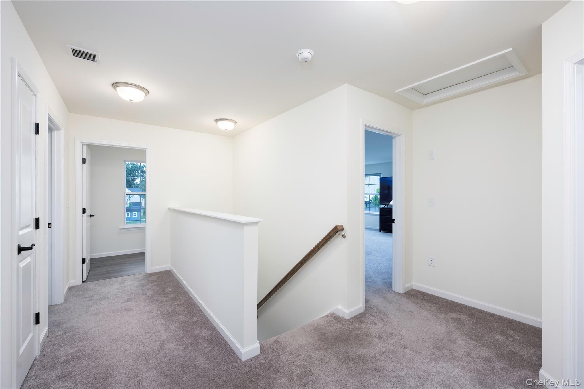 219 Ridgeline Drive, Poughkeepsie, NY 12603