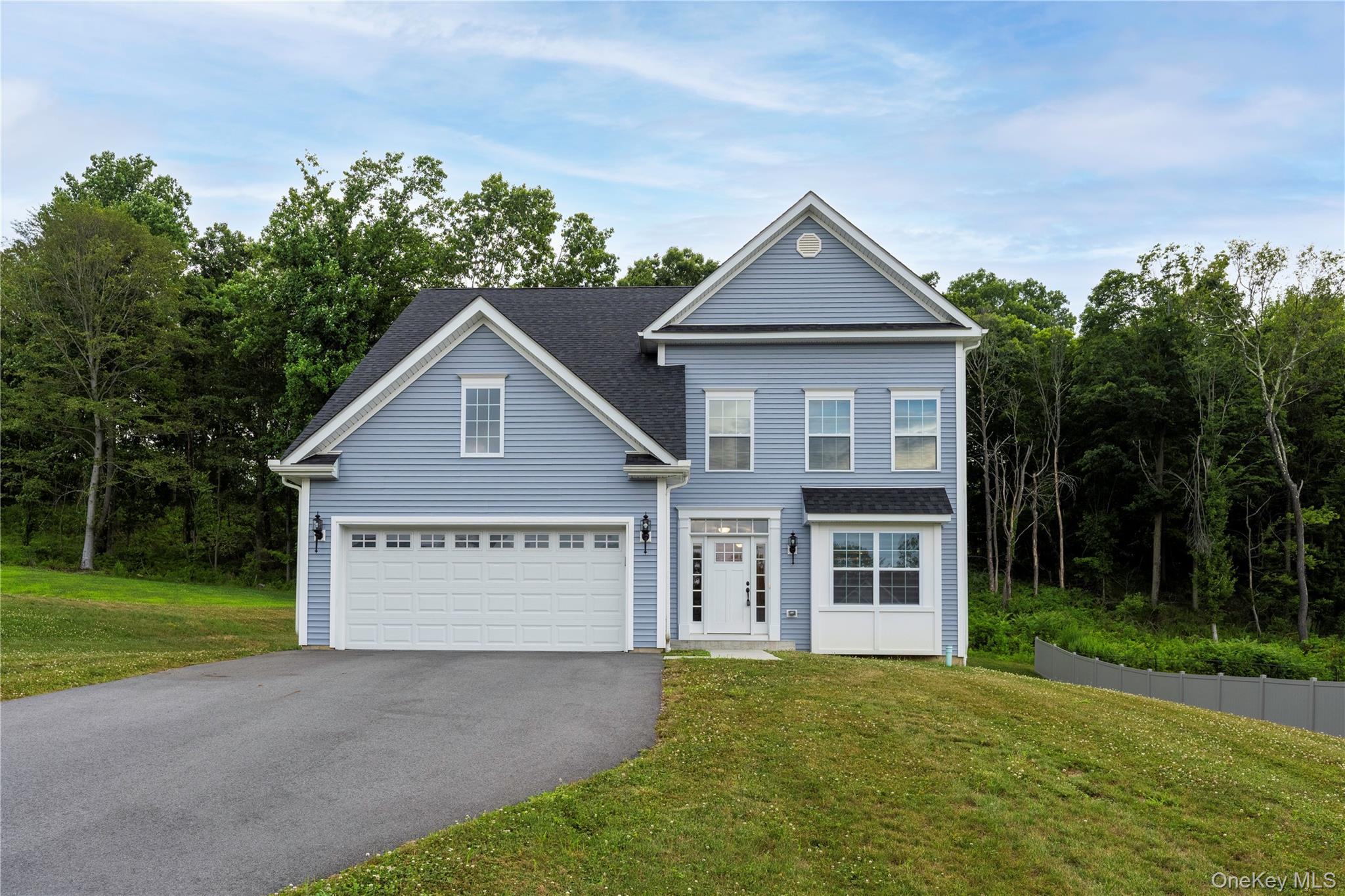 219 Ridgeline Drive, Poughkeepsie, NY 12603