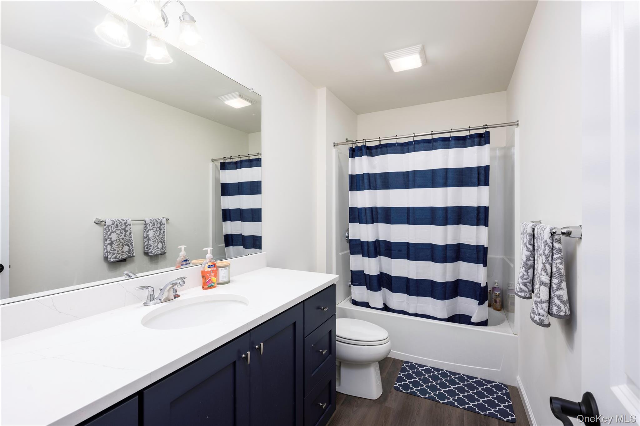 219 Ridgeline Drive, Poughkeepsie, NY 12603