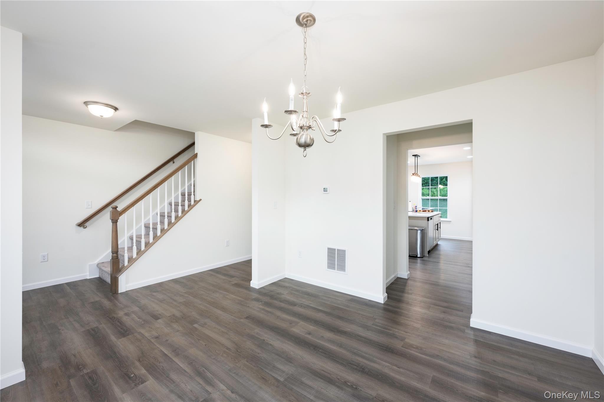 219 Ridgeline Drive, Poughkeepsie, NY 12603