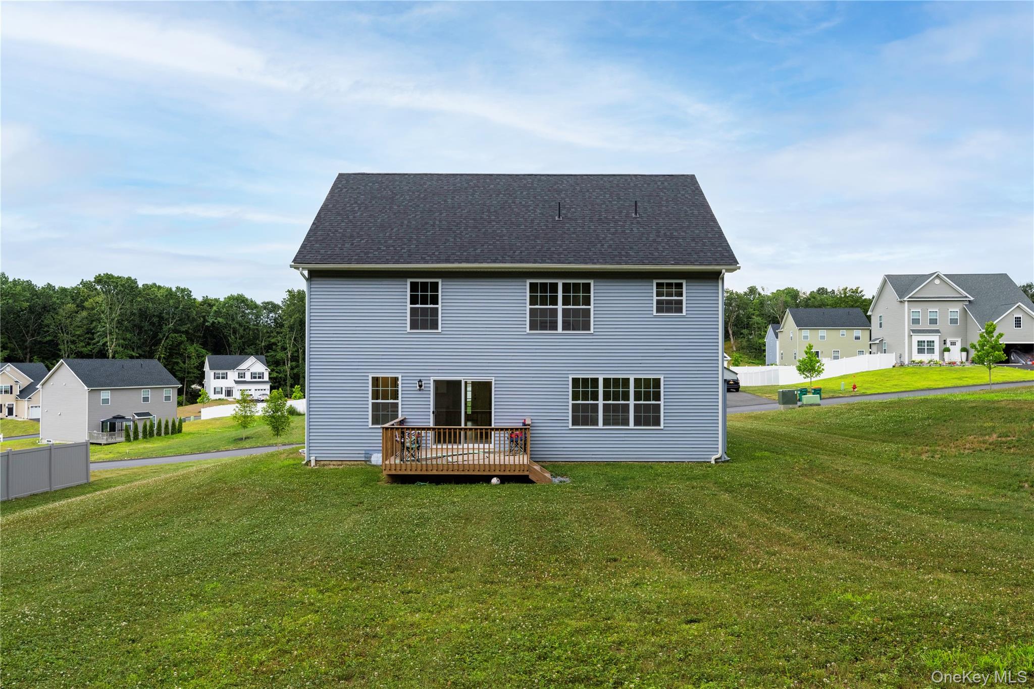 219 Ridgeline Drive, Poughkeepsie, NY 12603