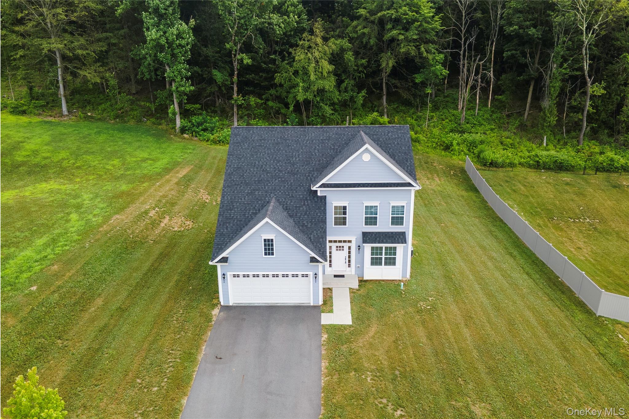 219 Ridgeline Drive, Poughkeepsie, NY 12603