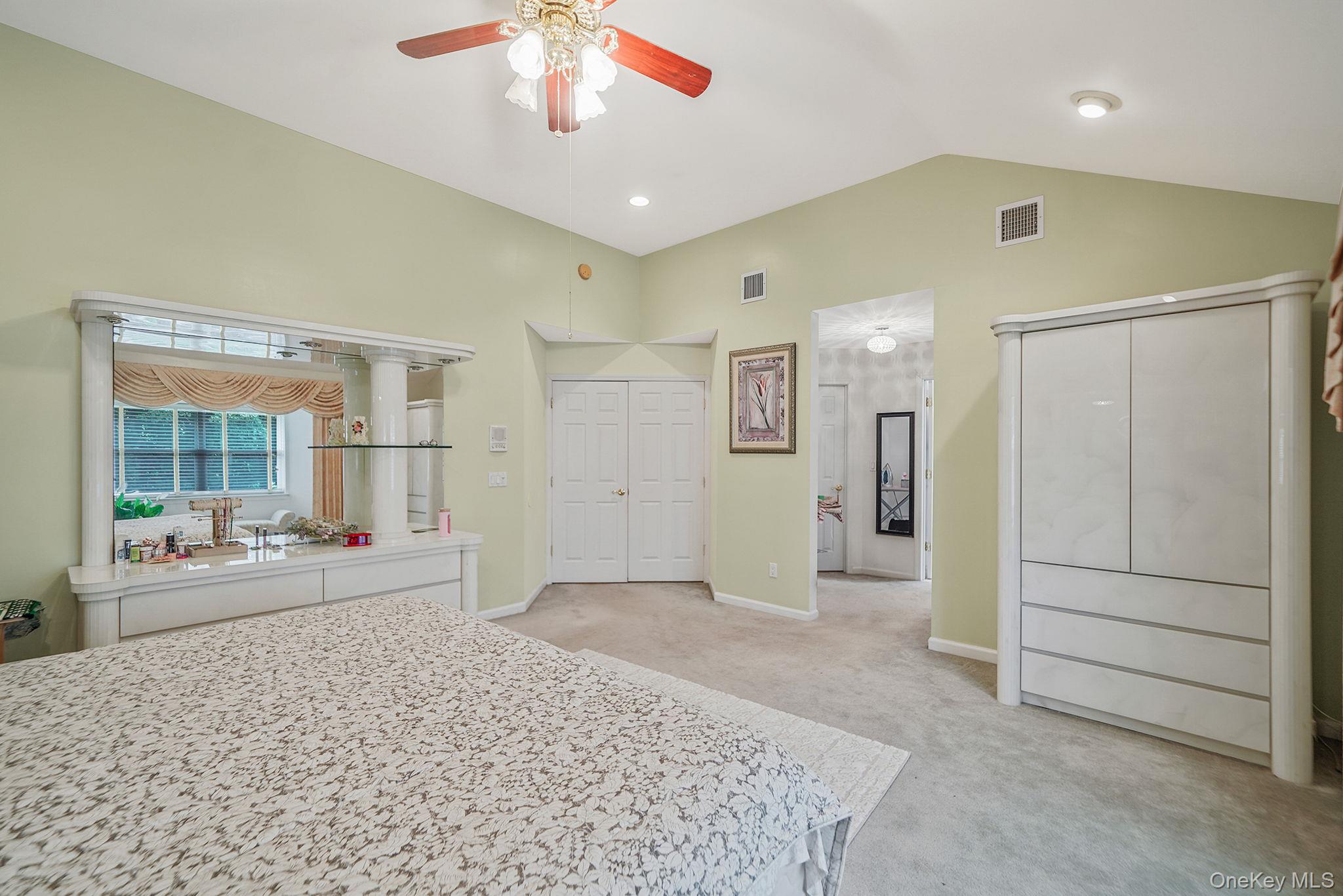 7 Sara Court, Nesconset, NY 11767