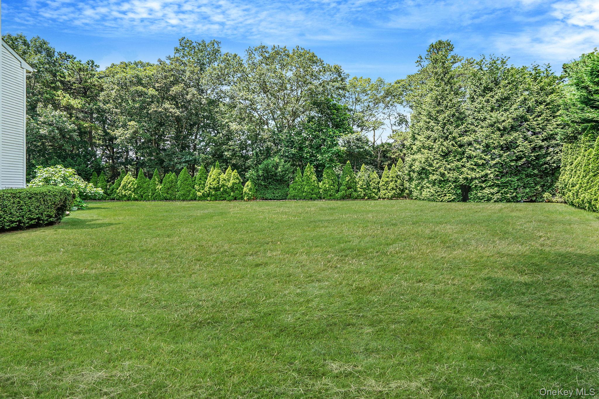 7 Sara Court, Nesconset, NY 11767