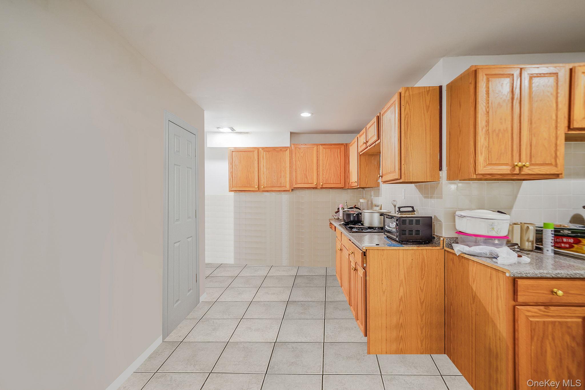 7 Sara Court, Nesconset, NY 11767