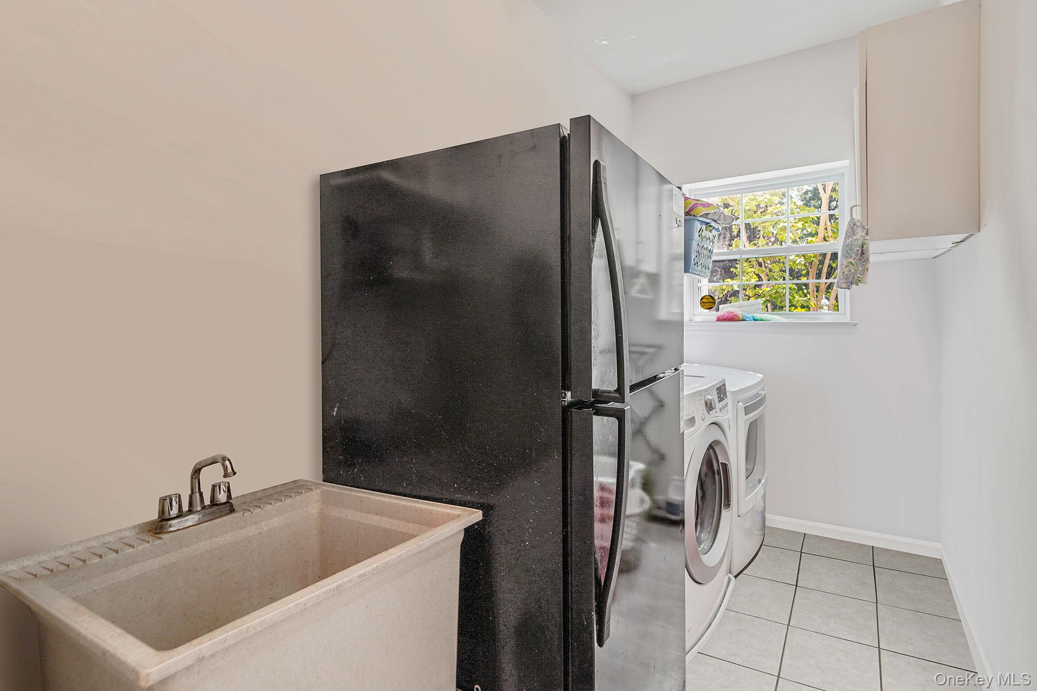 7 Sara Court, Nesconset, NY 11767