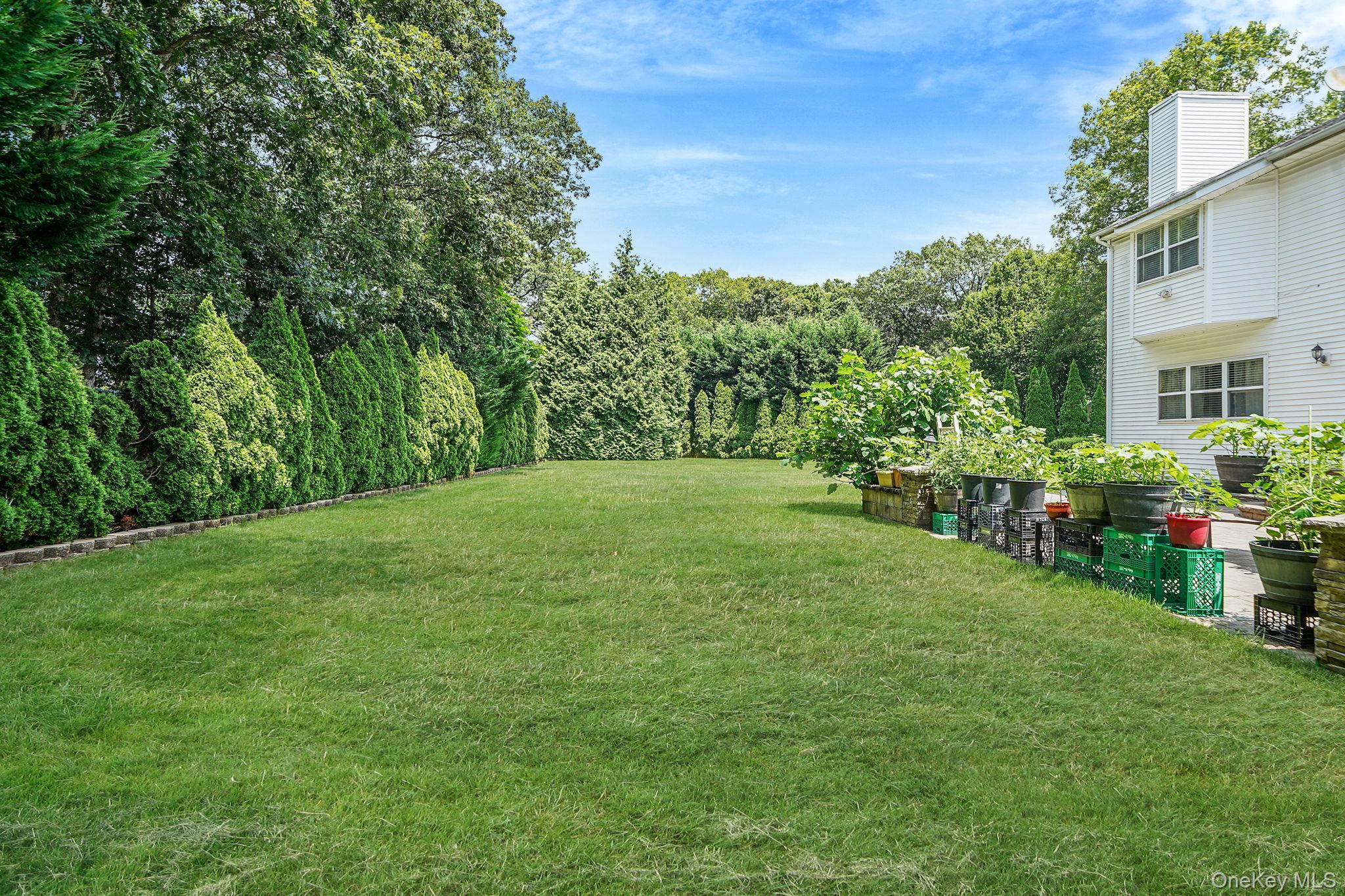 7 Sara Court, Nesconset, NY 11767