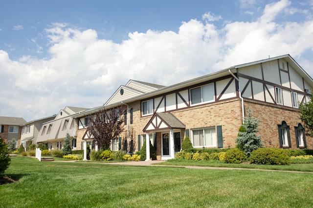 158 Orion Walk # 158, Holbrook, NY 11741