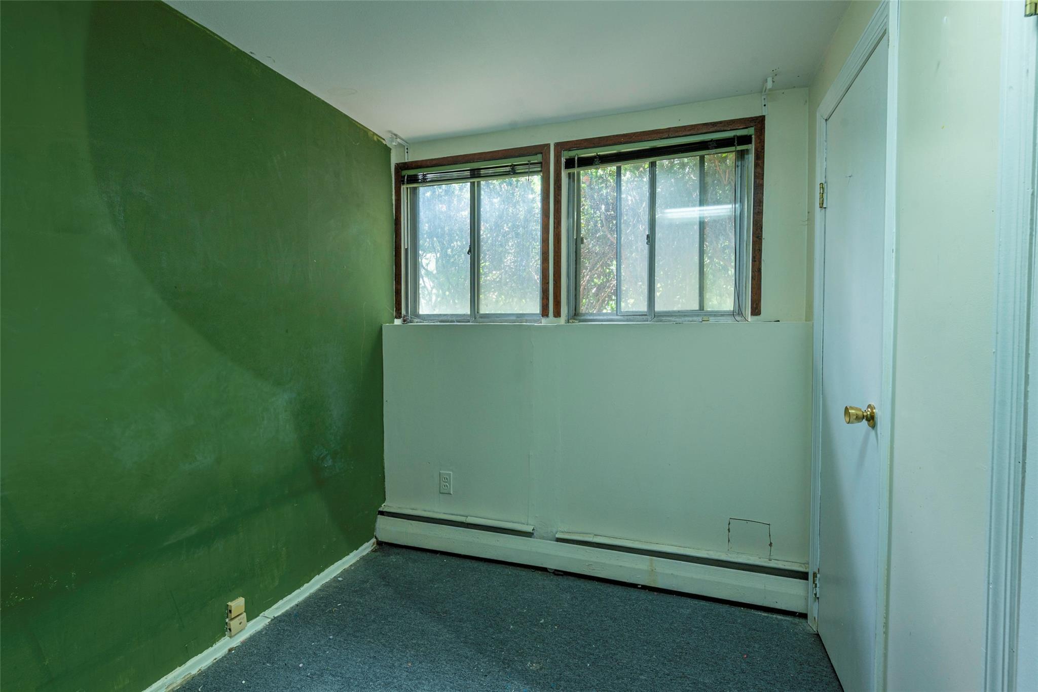 14 Jeffrey Lane, Great Neck, NY 11020