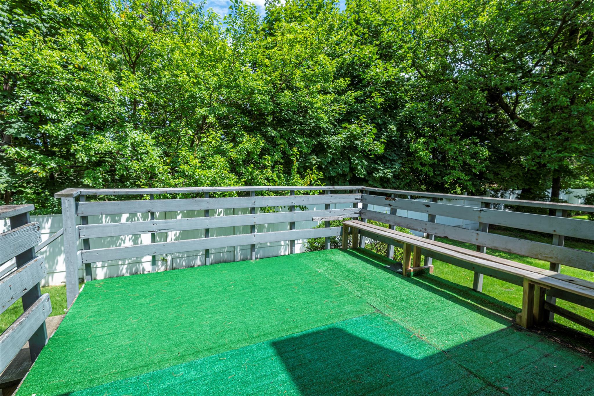 14 Jeffrey Lane, Great Neck, NY 11020