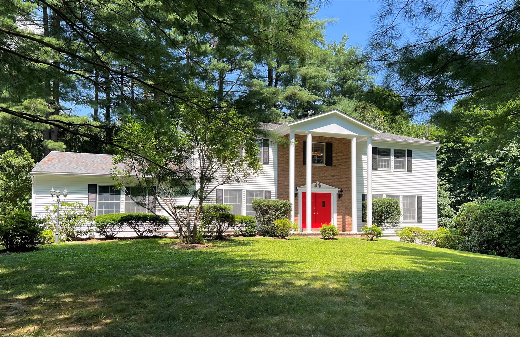 9 Upland Court, South Salem, NY 10590