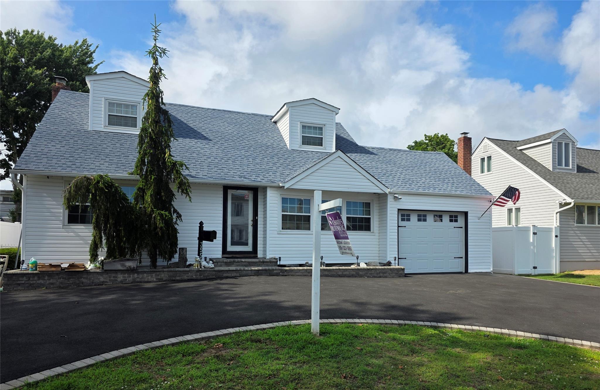 3559 Verona Place, Seaford, NY 11783